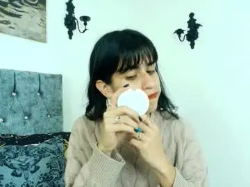 Chaturbate Live Sex of bella_poisonous