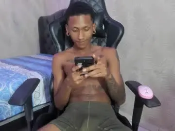 Chaturbate Live Sex Cam of man_san11