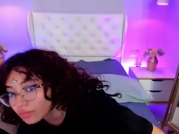 Chaturbate Live Sex Cam of sunny_maya_