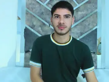 Chaturbate Free Live Porn of apolo_grayy