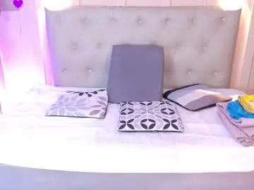 Chaturbate Live Sex Cam of chloerossee