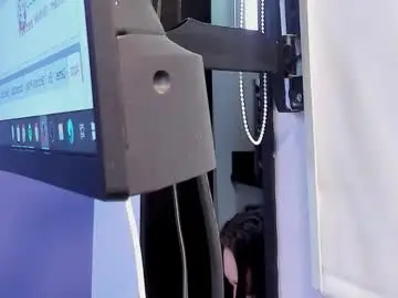 Chaturbate Live Porn of helen_larkin