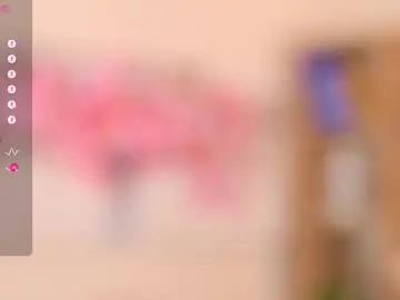 Chaturbate Live Sex Cam of lili_ternt