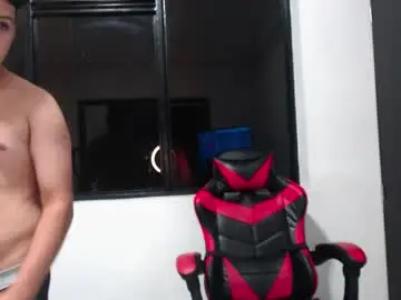 nathanbrookss from chaturbate