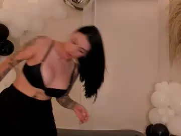 Chaturbate Watch Live Sex Cams of christineford1