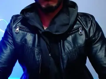 Chaturbate Live Porn of sebastian_025