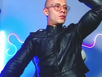 Chaturbate Nude Webcam of sebastian_025