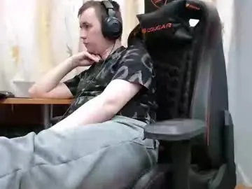 Chaturbate Adult Webcam of iliaskrisloveee