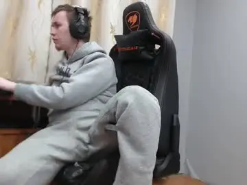 Chaturbate Best live sex cam show of iliaskrisloveee