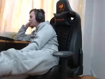 Chaturbate Best live sex cam show of iliaskrisloveee