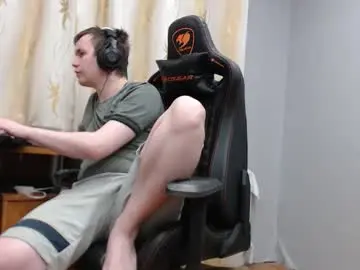 Chaturbate Nude Webcam of iliaskrisloveee