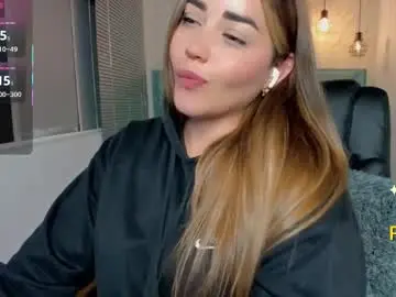 Chaturbate Live Porn of lucia_star_