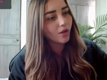 Chaturbate Private Sex Chat of lucia_star_