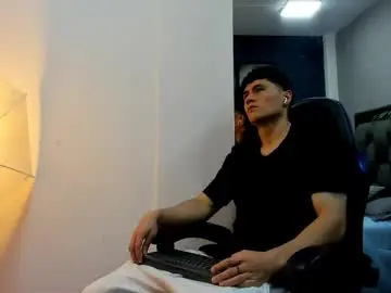 Chaturbate Watch Live Sex Cams of roan_birkin