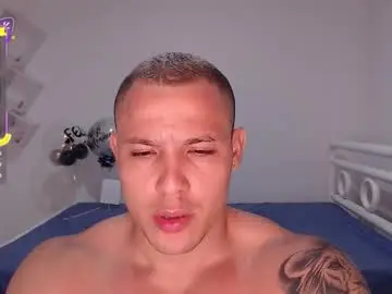 Chaturbate Nude Webcam of maxwel949813