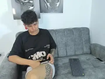 Chaturbate Best live sex cam show of dust_couple