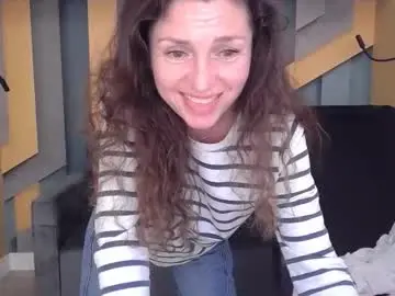 ellalongs from chaturbate