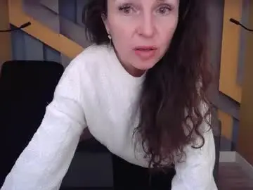 ellalongs from chaturbate