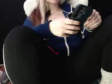 Chaturbate Watch Live Sex Cams of emeraldstrawberri