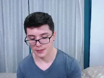 Chaturbate Free Porn Cam of kevinhunts