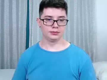 Chaturbate Live Sex Cam of kevinhunts