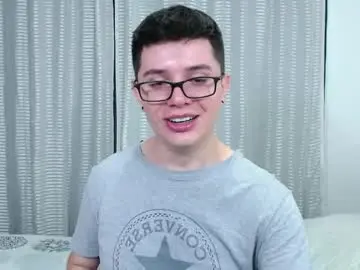 Chaturbate Free Porn Cam of kevinhunts