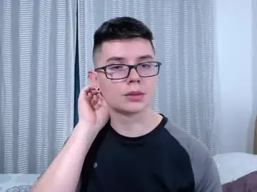 Chaturbate Free Porn Cam of kevinhunts