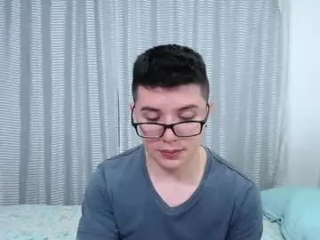 Chaturbate Sex Cam of kevinhunts