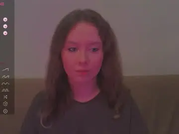 Chaturbate Live Sex Cam of miranadevl