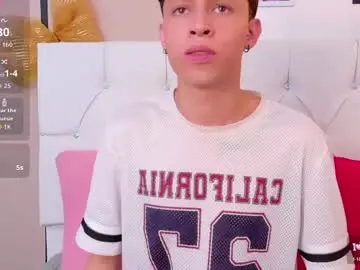 Chaturbate Live Sex Cam of axel_evanss