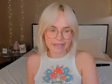 Chaturbate Adult Video Chat of bellatip