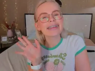 Chaturbate Free Live Porn of bellatip