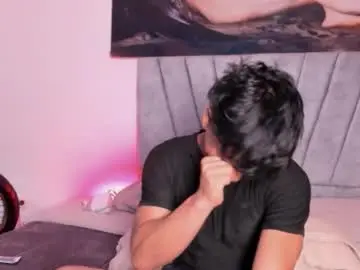 Chaturbate Watch Live Sex Cams of zyzz_1812