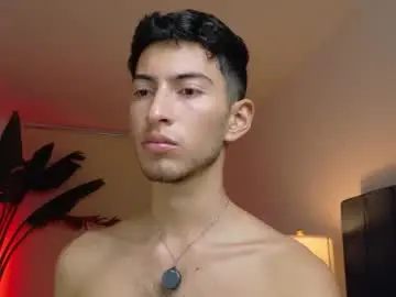 Chaturbate Free Porn Cam of ethan_skiny_