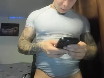 Chaturbate Live Porn of lewis_muscleee