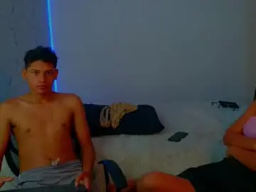 Chaturbate Live Sex Cam of the_crack71