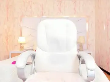 Chaturbate Live Sex Cam of emilywhinfre