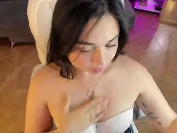 kylie_fire from chaturbate