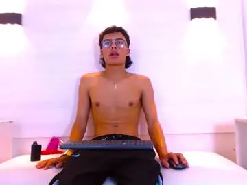 Chaturbate Adult Webcams of mikethomson_