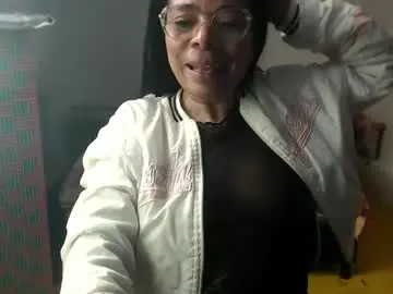 Chaturbate Live Sex Cam of mmaturemessy