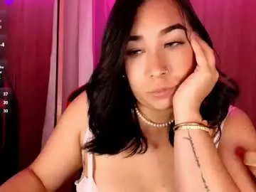 Chaturbate Adult Video Chat of leahtemptation