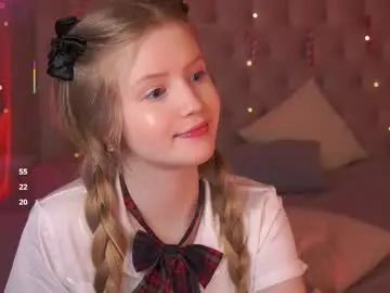 Chaturbate Watch Live Sex Cams of lilianhoward