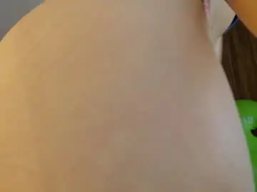 Chaturbate Live Sex Cam of lisa_gerrard_