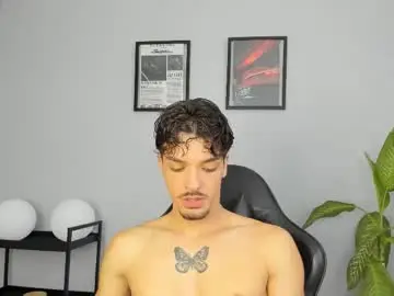 Chaturbate Live Sex Cam of mai_sanchez