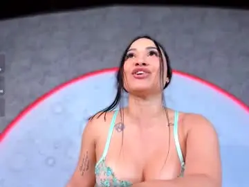 Chaturbate Sex Chat of reiinachloe