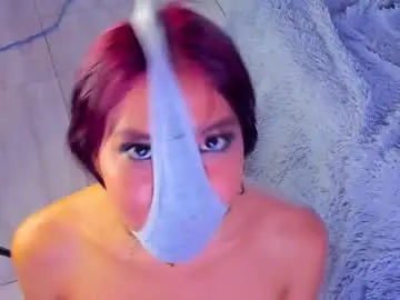 Chaturbate Live Sex Cam of sara_marin18