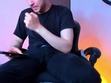 Chaturbate Live Sex Cam of mike_256