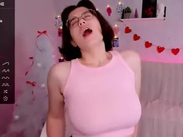 Chaturbate Live Porn of bellacaress