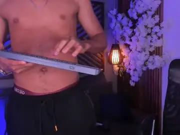 Chaturbate Live Sex of bento_fox