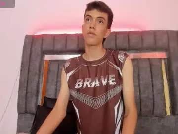 Chaturbate Sex Cam of dylan_2005